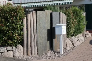 Sichtschutz und Natursteinarbeiten von Egloff Gartendesign GmbH